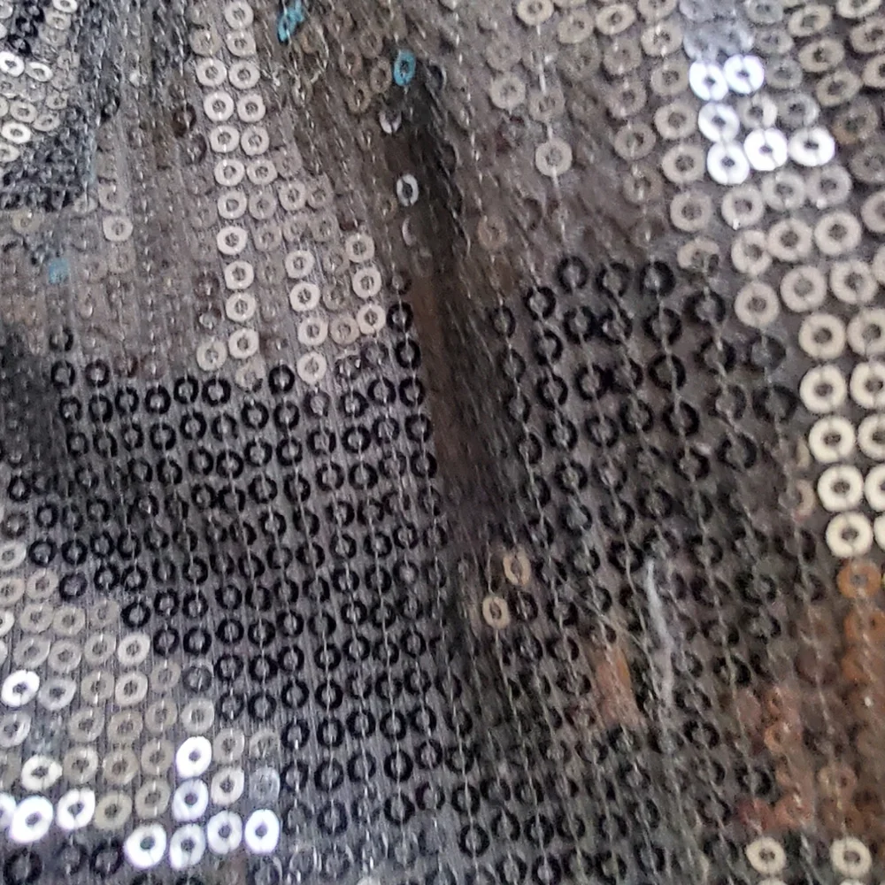 🔥Janice Black Sequin Dress with Pleated Sleeves ( Size S)🔥 - Picture 4 of 8